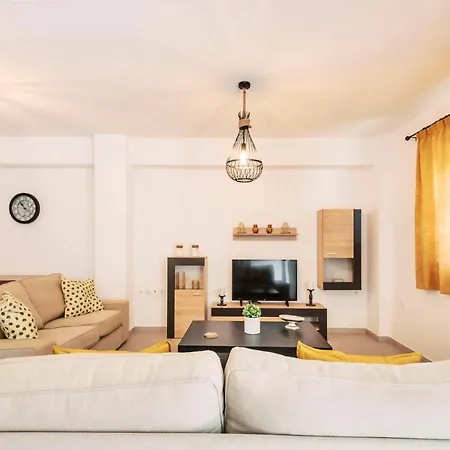 Kleovoulos House Апартаменты *